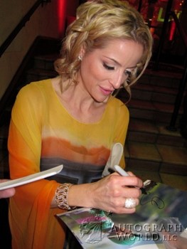 Chantal  Sutherland autograph