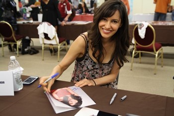 Charlene Amoia autograph