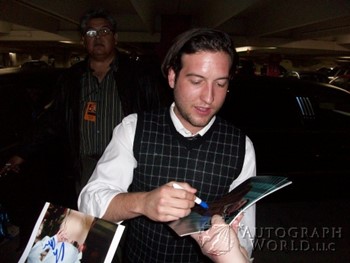 Chris Marquette autograph