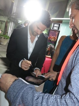 Daniel Booko autograph