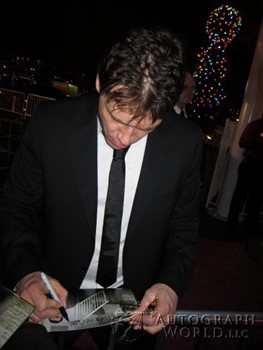 Holt McCallany autograph