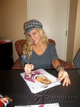 Lisa Ligon autograph