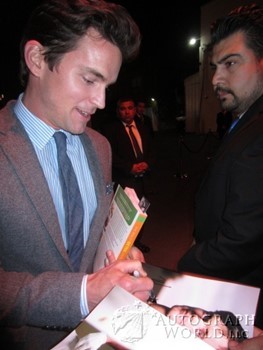 Matthew Bomer autograph