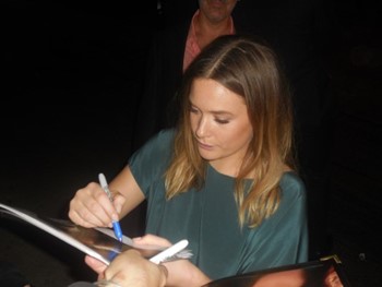 Rachel Keller autograph