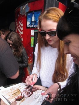 Sophie Turner autograph