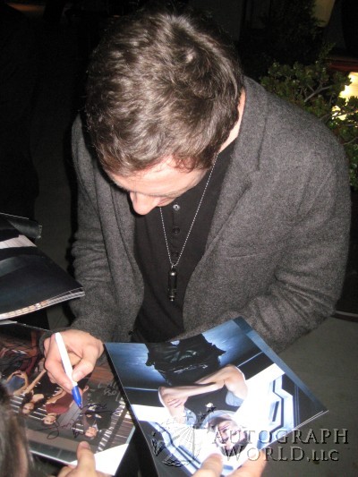 Tahmoh Penikett signs for Autograph World on 11 10 2009 at SLS Hotel 