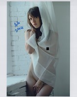 Lola Grace autograph