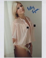 Kelley Lynn autograph