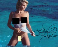 Lesa Ann Pedriana autograph