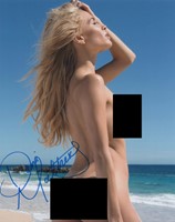 Dani Mathers autograph