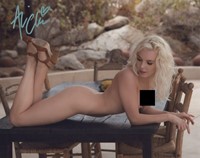 Ali Claire autograph