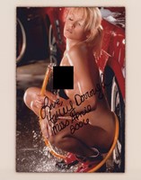 Holley Dorrough autograph
