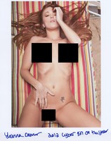 Leanna Decker autograph