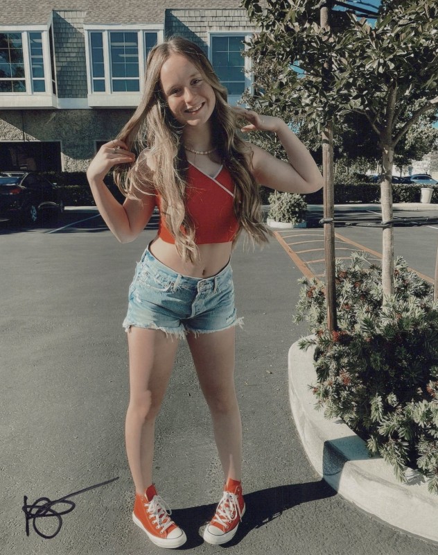 Kenzie Couch autograph, item FP491798