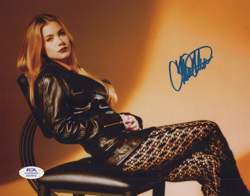 Christina Applegate autograph, item AW16283