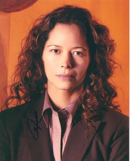 Angela Alvarado autograph