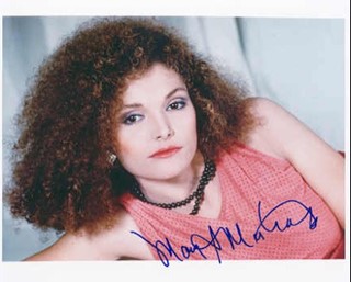 Mary Elizabeth Mastrantonio autograph