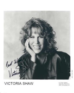 Victoria Shaw autograph