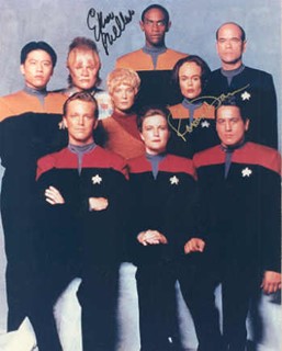 Star Trek Voyager autograph