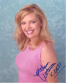 Melissa Peterman autograph