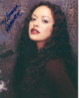 Marisa Ramirez autograph
