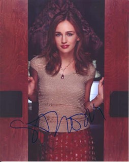 Sarah Thompson autograph