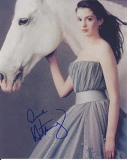 Anne Hathaway autograph