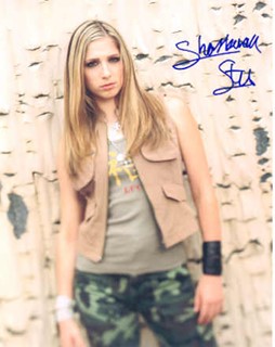 Shoshannah Stern autograph