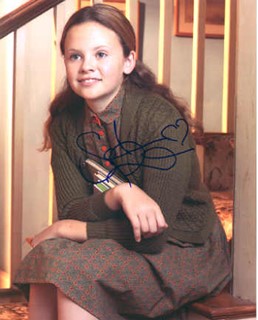 Sarah Ramos autograph