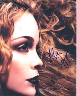 Marisa Coughlan autograph