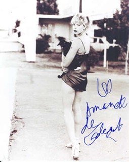 Amanda DeCadenet autograph