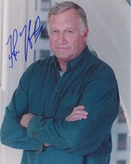 Ken Howard autograph