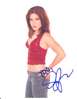 Sofia Bush autograph