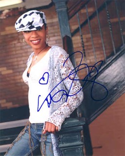 Tamyra Gray autograph
