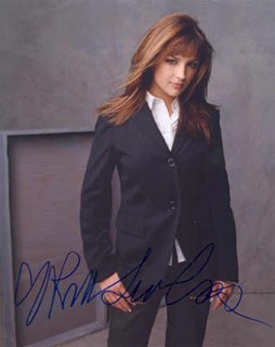Rachel Leigh Cook autograph