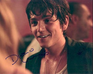Diego Luna autograph