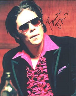 Benicio Del-Toro autograph