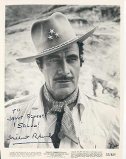 Gilbert Roland autograph