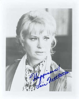 Lois Nettleton autograph