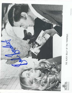 Barbara Bouchet autograph