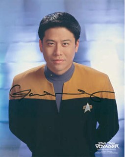 Garrett Wang autograph