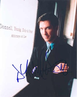 Dylan McDermott autograph