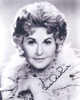 Bea Arthur autograph