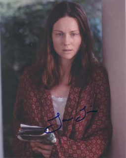Laura Linney autograph