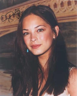 Kristin Kreuk autograph