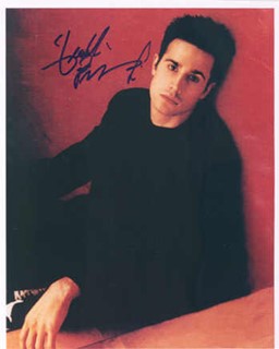 Freddie Prinze-Jr. autograph