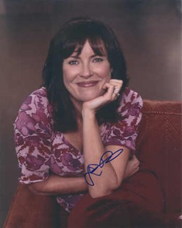 Lisa Darr autograph