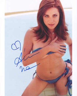 Alanna Ubach autograph