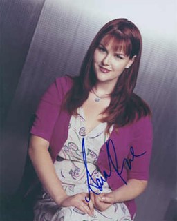 Sara Rue autograph
