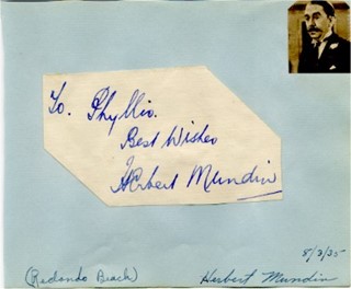 Herbert Mundin autograph
